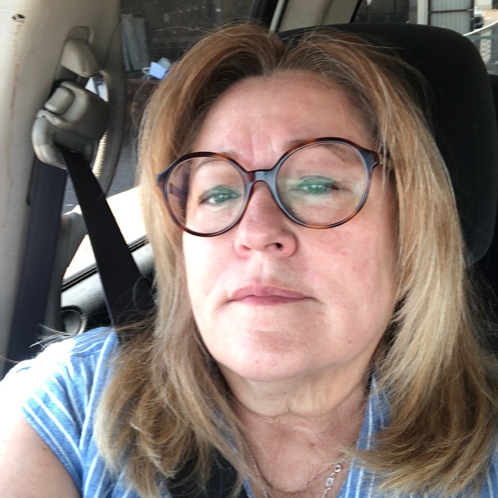 Meet your Posher, Debbie